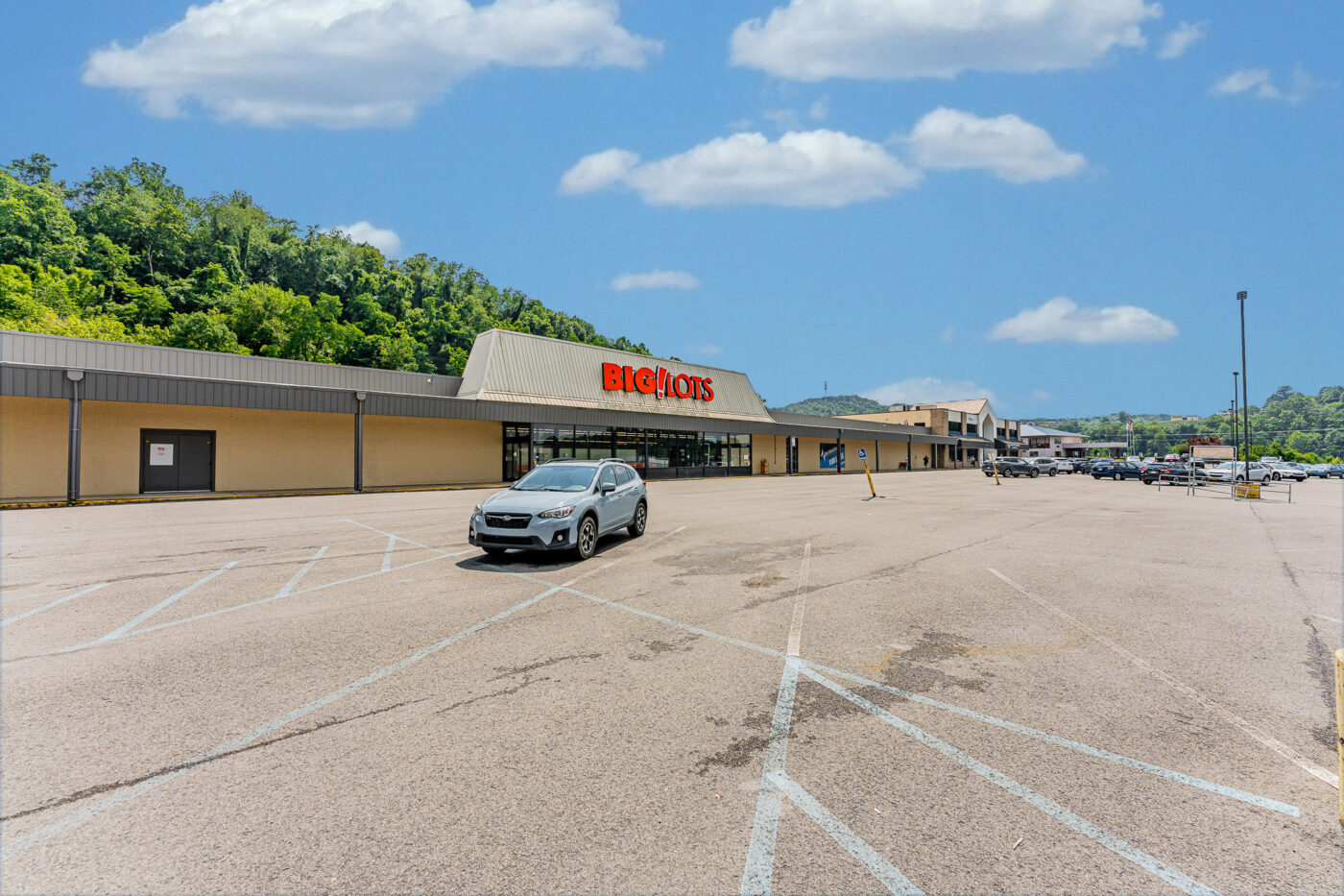 902 Fairmont Road-4