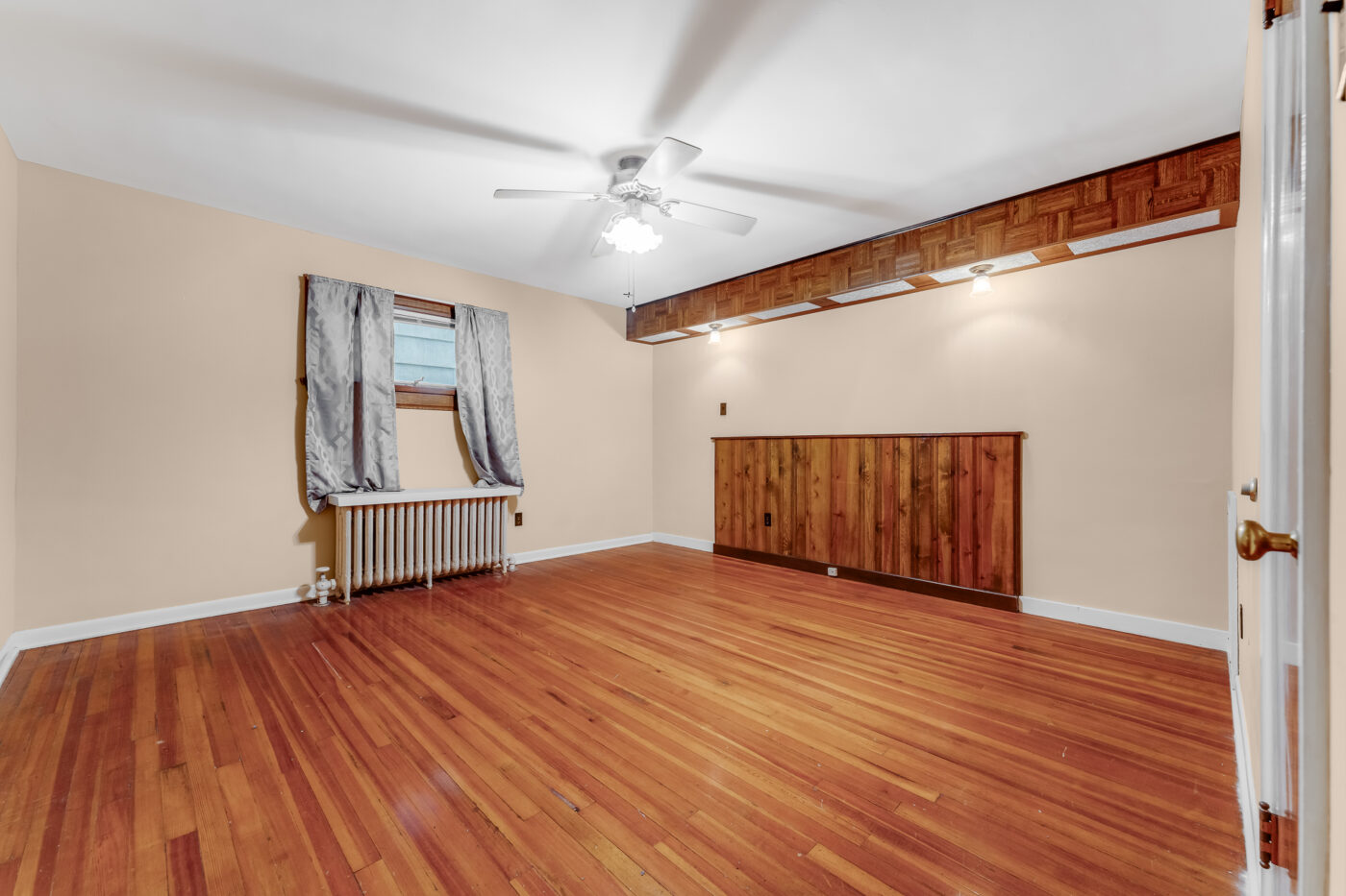 1266 National Pike Hopwood PA-17