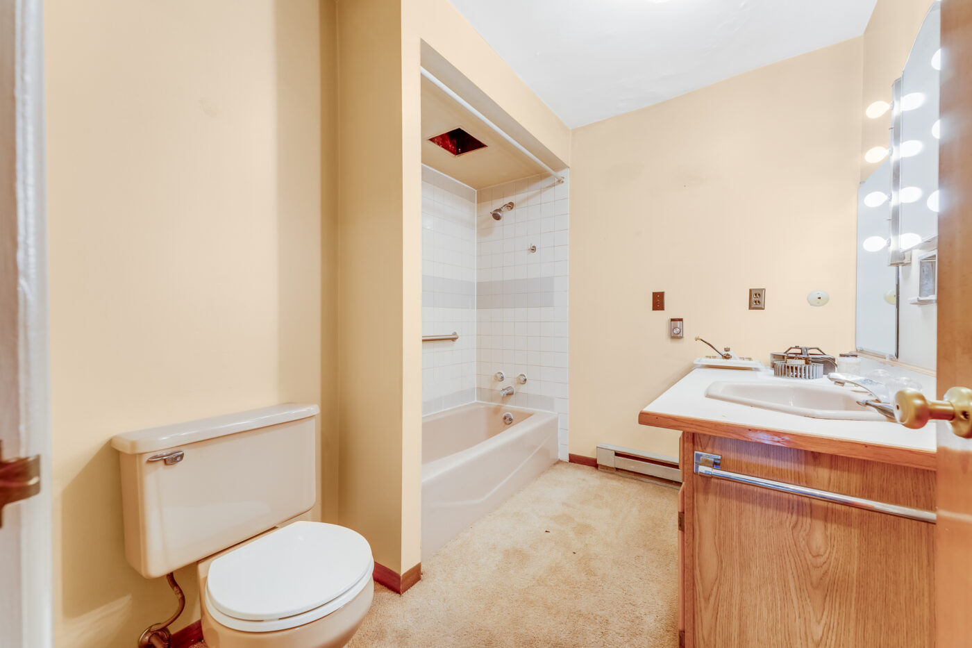 1266 National Pike Hopwood PA-20