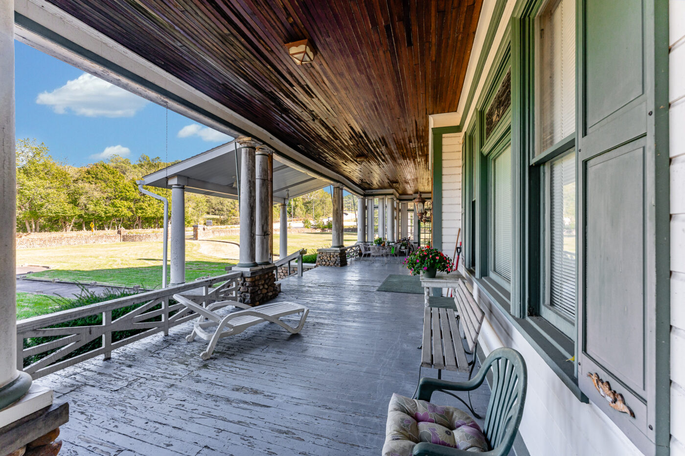 1266 National Pike Hopwood PA-57