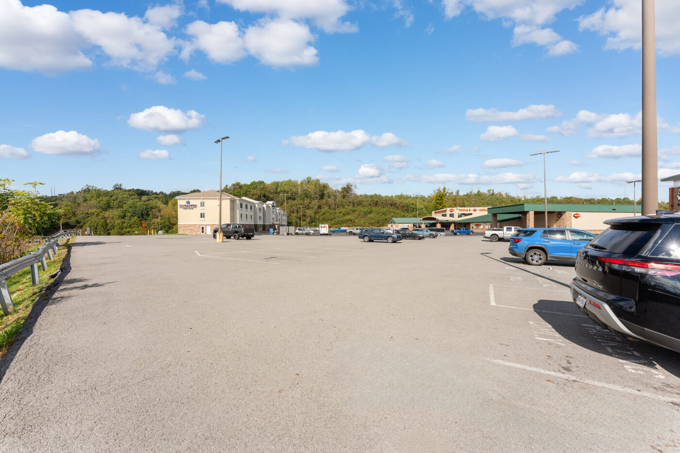 7100 Willie G Avenue-76