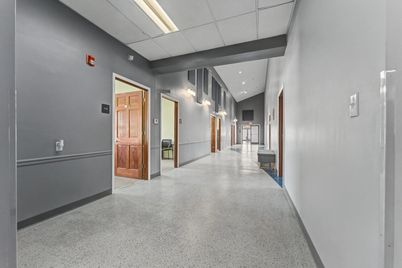 {'order_id': '317ec938-c83a-4152-995c-fb51df11dd6d', 'image_id': '3095b6a3-0134-475a-86e4-16f1beb73911'}