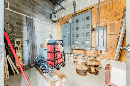 150-152 Thompson Drive Building 1 (interior)-9