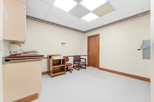 1703 Locust Ave-34