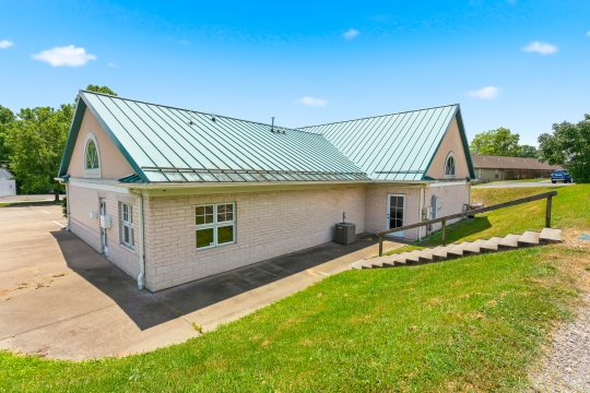 1703 Locust Ave-50